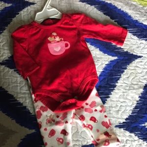 Newborn outfit size 0-3 months